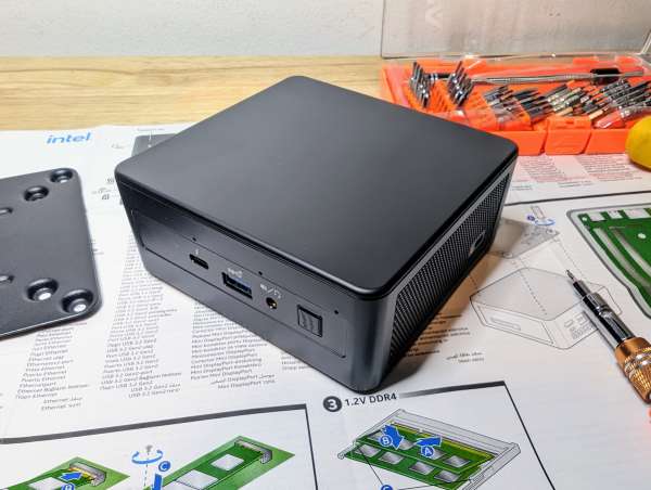 IntelNUC Rev 0022