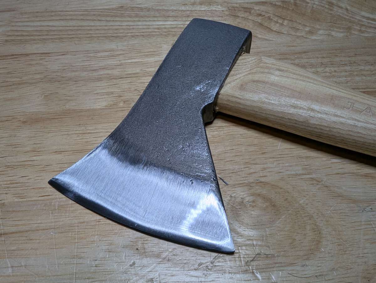 JamesBrandHatchet Rev 0026