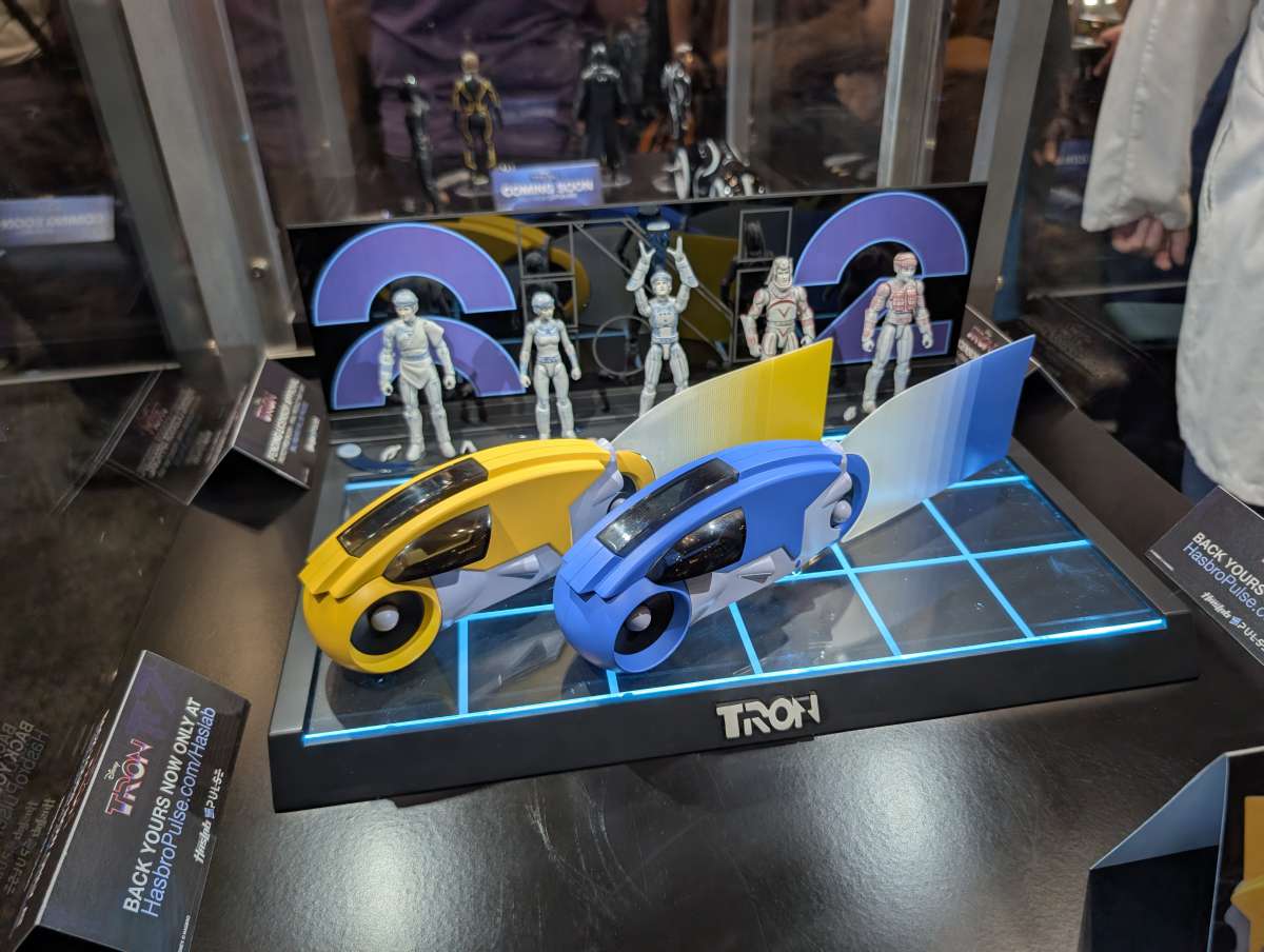 NYCC25 0143
