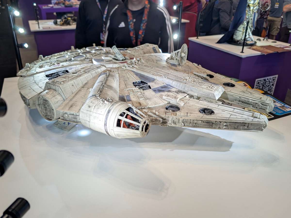 NYCC25 0083